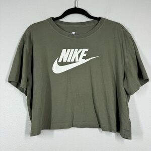 Nike Sportswear Essential Women's Cropped Logo T Shirt Top Army Green Size XL